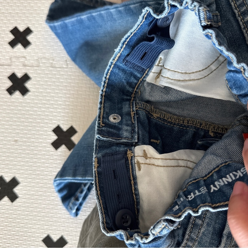 The Children’s Place Medium wash SkinnyJeans size 3T - Picture 4 of 4